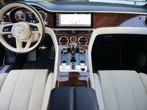 Used 2022 Bentley Continental GT AWD/4WD image 4