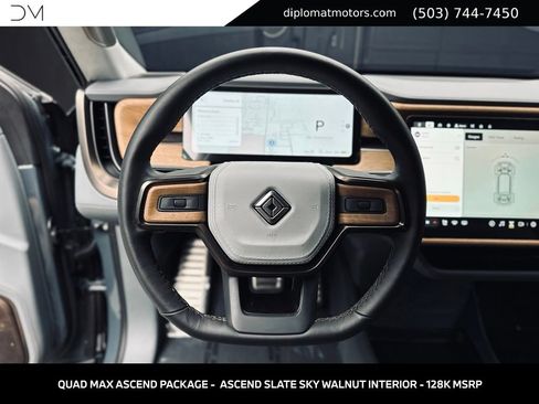 Used 2026 Rivian R1S Premium AWD/4WD image 33