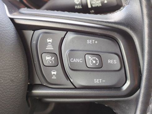 Used 2022 Jeep Wrangler Unlimited Sport image 24