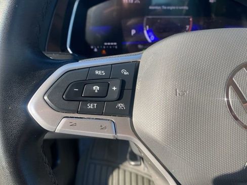 Used 2024 Volkswagen Jetta SE image 16