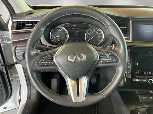 Used 2023 INFINITI QX50 Luxe AWD/4WD image 11