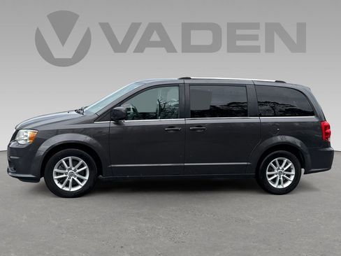 Used 2018 Dodge Grand Caravan SXT image 7