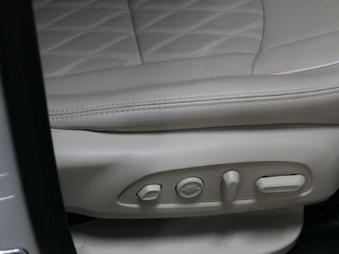 Used 2023 Buick Enclave Avenir w/ Avenir Technology Package AWD/4WD image 12