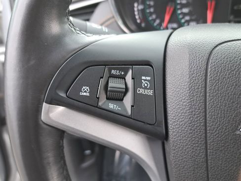 Used 2018 Chevrolet Trax LT w/ Redline Edition image 17