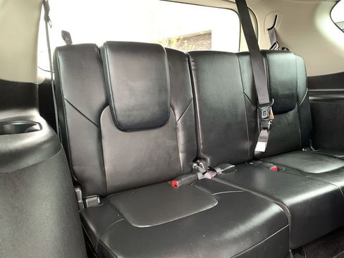 Used 2023 Nissan Armada SV image 31