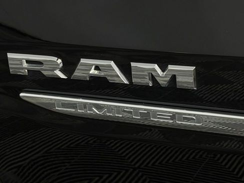 Used 2025 RAM 1500 Limited AWD/4WD image 11