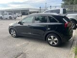 Used 2017 Kia Niro EX image 4