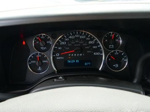 Used 2024 Chevrolet Express 3500 w/ Power Convenience Package RWD image 13