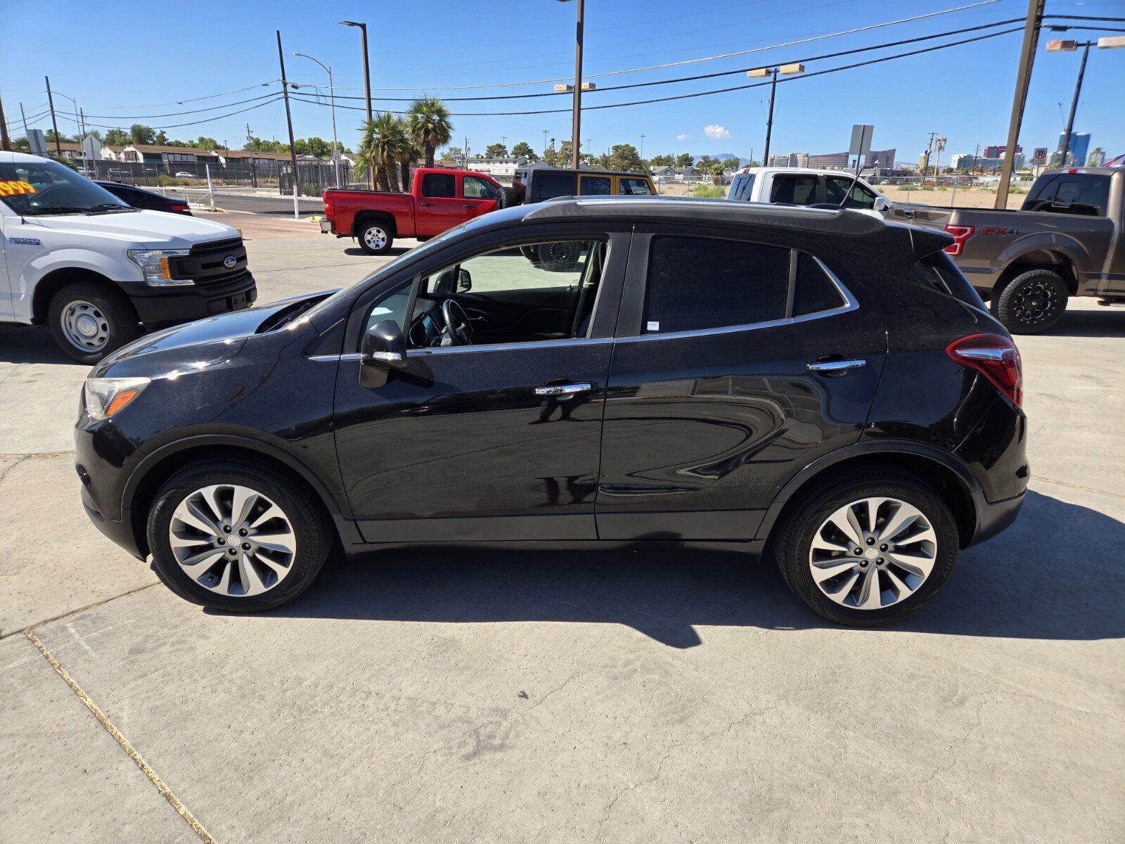 Used 2018 Buick Encore Preferred FWD image 2
