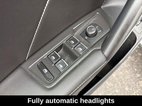 Used 2024 Volkswagen Tiguan SE R-Line w/ MDO Package, Two-Row AWD/4WD image 14