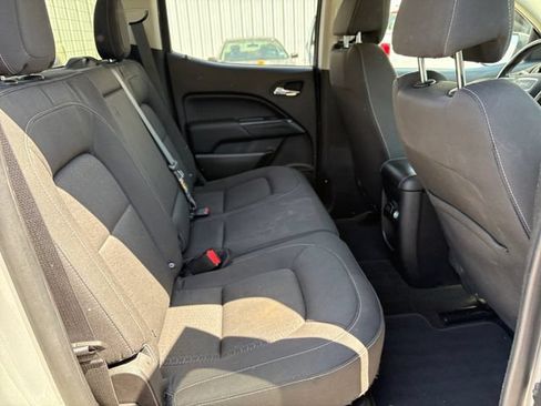 Used 2017 GMC Canyon SLE RWD image 11