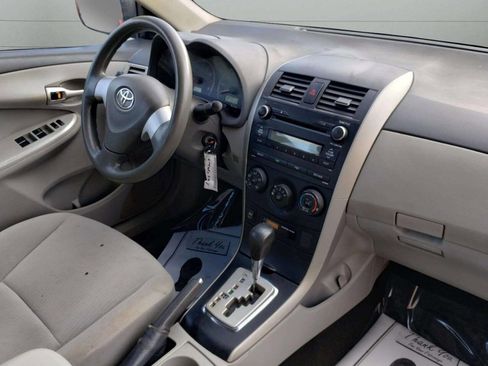 Used 2010 Toyota Corolla LE image 18