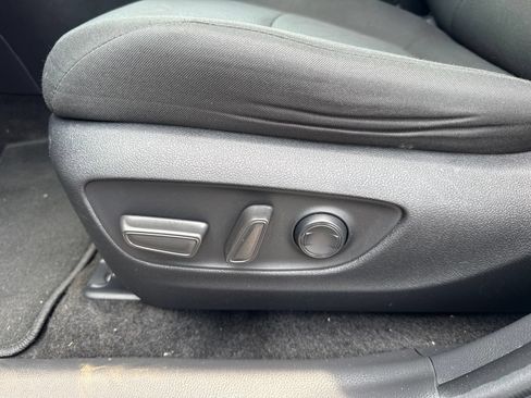 Used 2024 Toyota RAV4 XLE FWD image 16