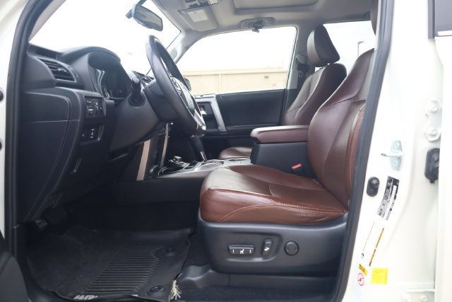 Used 2018 Toyota 4Runner Limited w/ Convenience Package AWD/4WD image 14