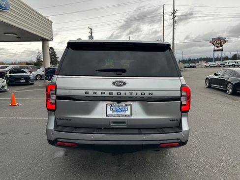 Used 2024 Ford Expedition Max Limited image 4