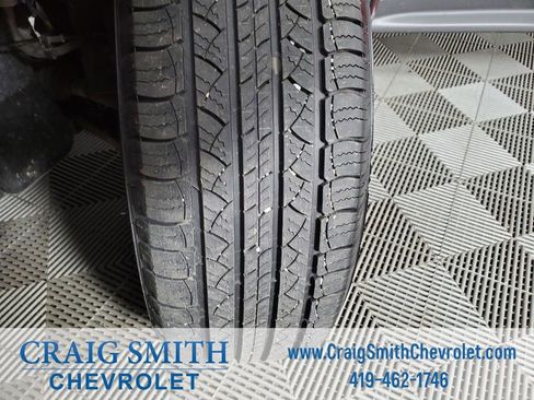 Used 2017 Chevrolet Equinox LT w/ Convenience Package image 28