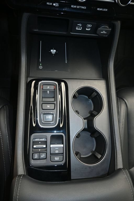 Used 2025 Honda Pilot EX-L image 18