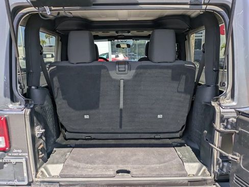 Certified 2018 Jeep Wrangler Sport AWD/4WD image 11