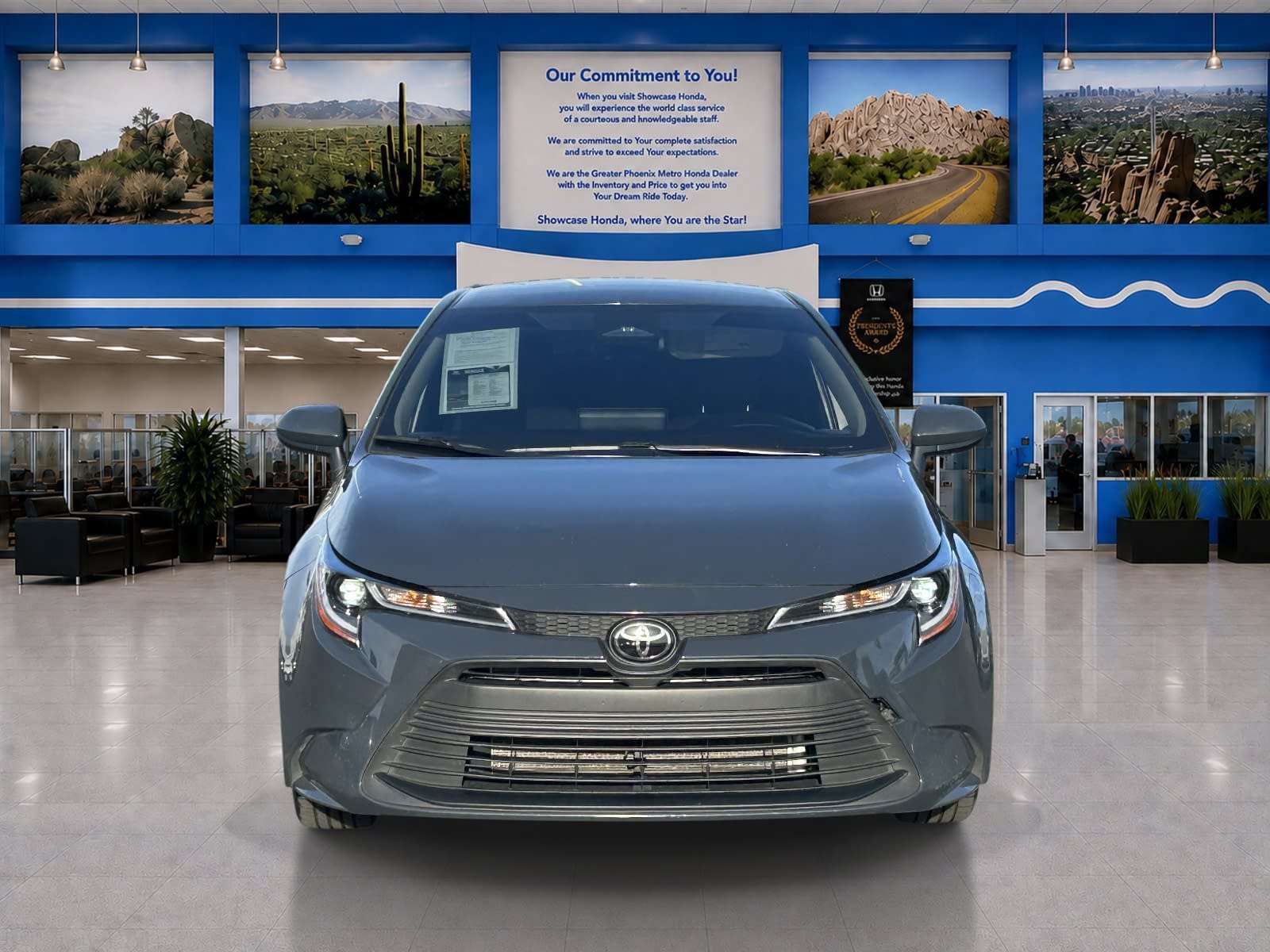 Used 2024 Toyota Corolla LE w/ LE Convenience Package FWD image 5