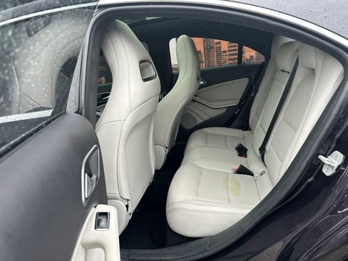 Used 2016 Mercedes-Benz CLA 250 4MATIC image 11