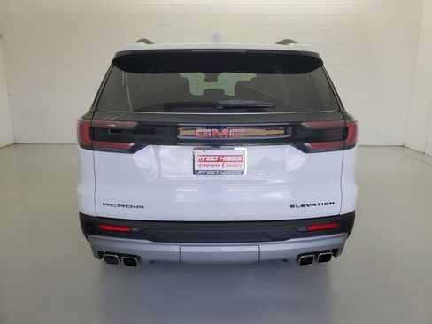 Used 2025 GMC Acadia Elevation FWD image 6