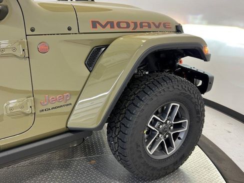 New 2026 Jeep Gladiator Mojave image 8