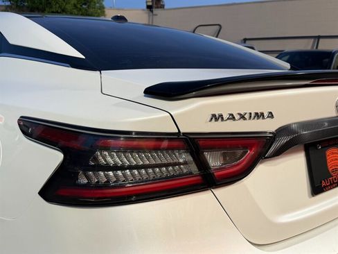 Used 2019 Nissan Maxima SR w/ Premium Package FWD image 13