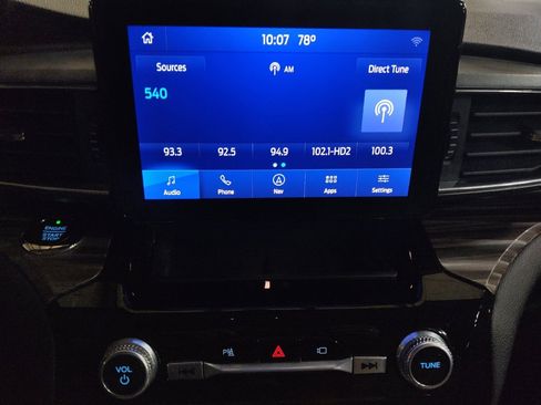 Used 2021 Ford Explorer Limited AWD/4WD image 25