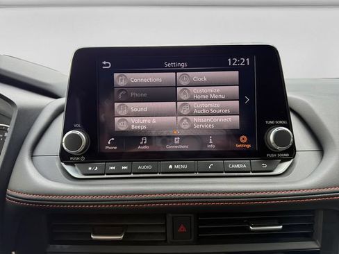 Used 2025 Nissan Rogue SV w/ Rock Creek Premium Package AWD/4WD image 20