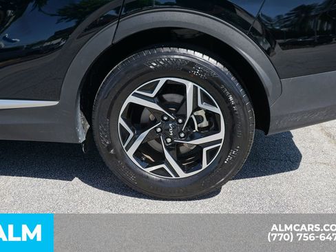 Used 2025 Kia Sportage LX image 16