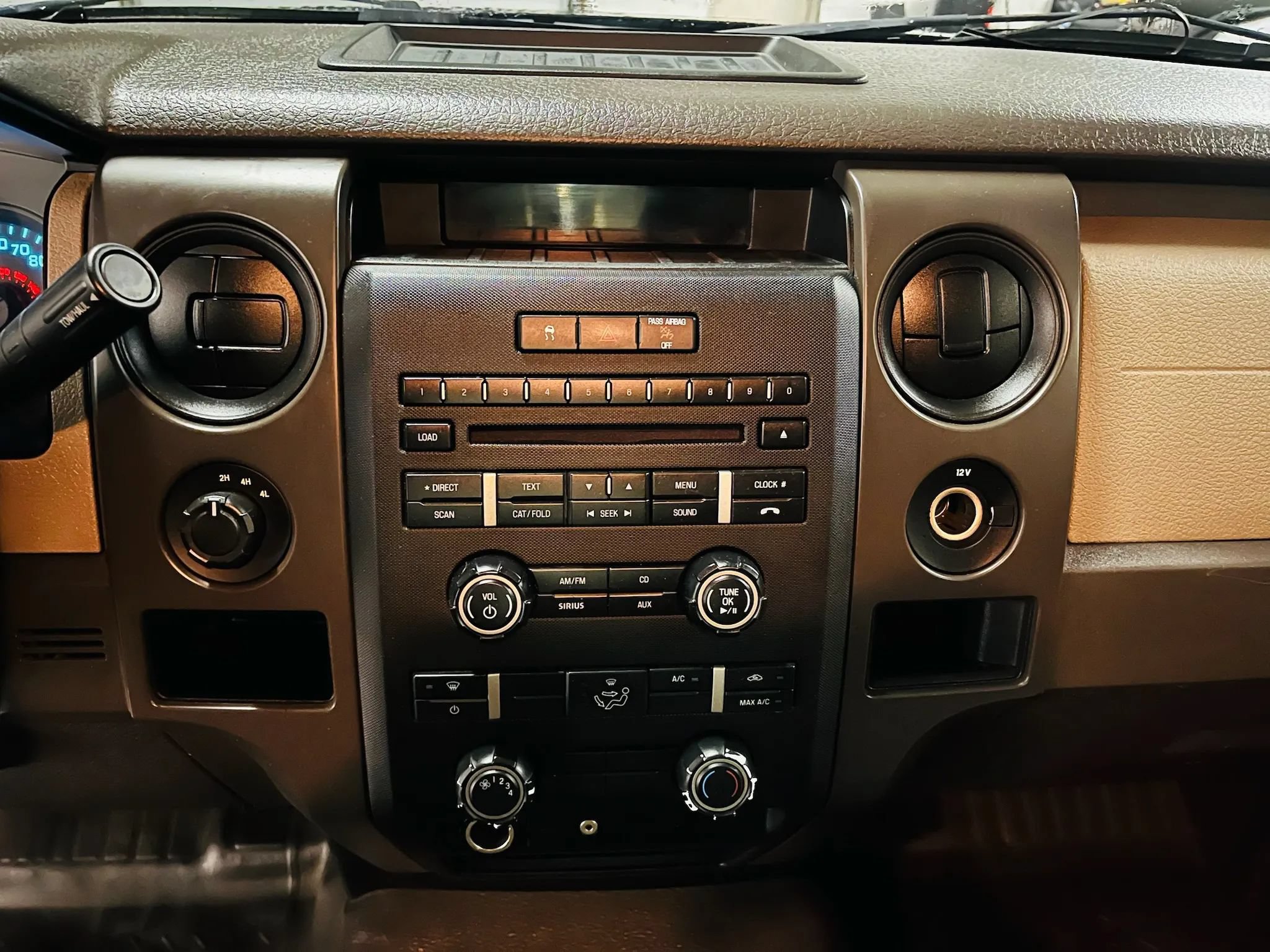 Used 2010 Ford F150 STX AWD/4WD image 17