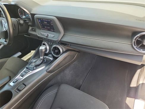 Used 2023 Chevrolet Camaro LT image 27
