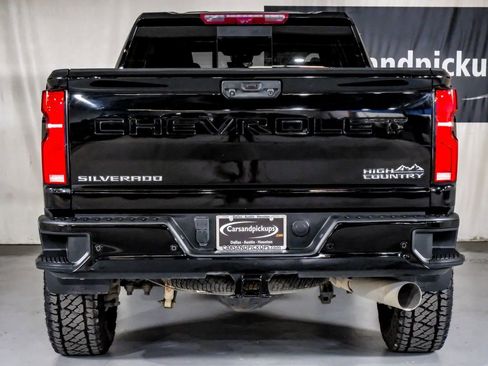 Used 2024 Chevrolet Silverado 2500 High Country w/ High Country Premium Package image 10