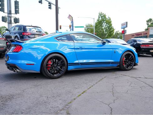 Used 2022 Ford Mustang Shelby GT500 RWD image 13
