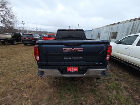 Used 2021 GMC Sierra 2500 SLE w/ SLE Value Package; image 6