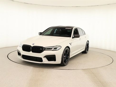 Used 2023 BMW M5 w/ Executive Package image 12