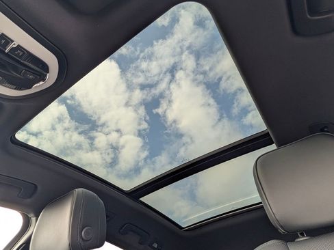 New 2026 Porsche Macan S image 30