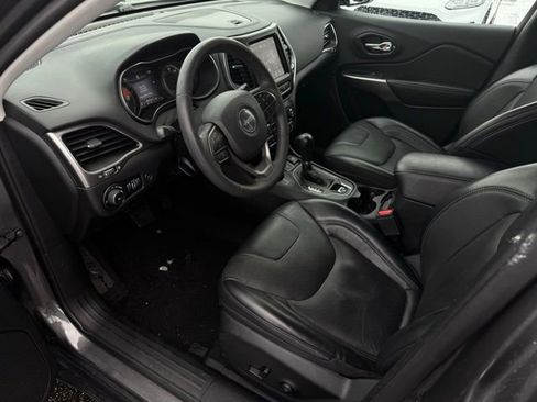 Certified 2021 Jeep Cherokee Latitude Lux w/ Comfort/Convenience Group image 21