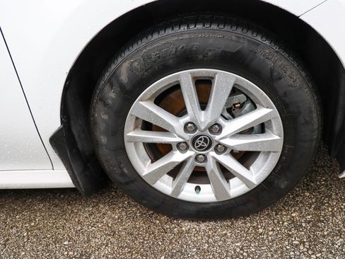 Certified 2025 Toyota Camry LE w/ Convenience Package FWD image 12