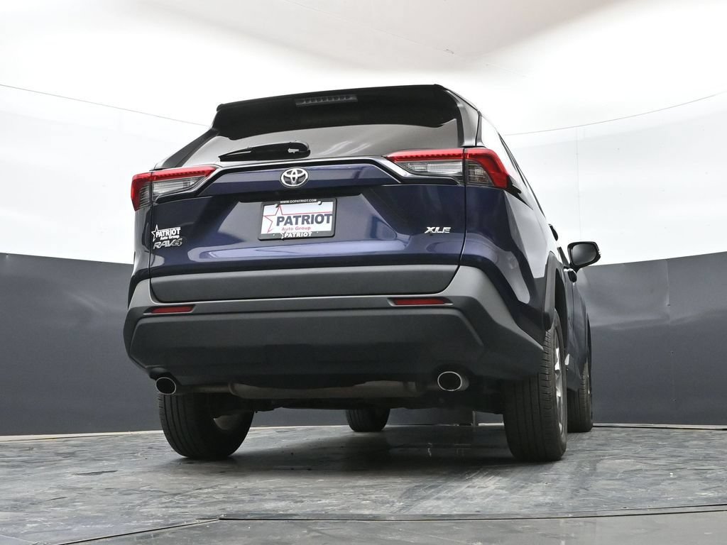 Used 2024 Toyota RAV4 XLE FWD image 40