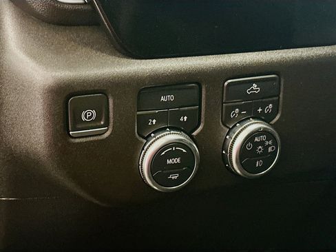 Used 2023 GMC Sierra 1500 Elevation image 15