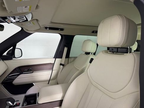 New 2025 Land Rover Range Rover SE image 7