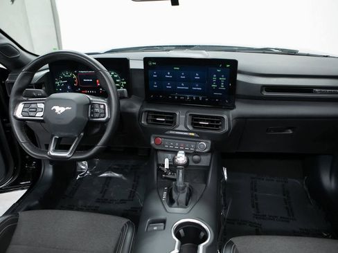 Used 2024 Ford Mustang Convertible image 13