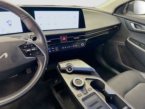 Used 2024 Kia EV6 Light image 26