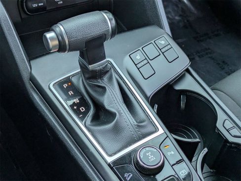 Used 2024 Kia Sportage LX image 23