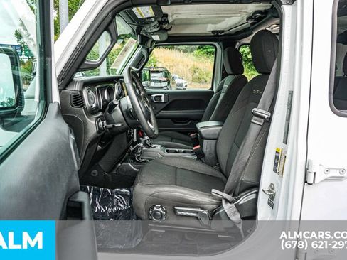Used 2023 Jeep Gladiator Overland AWD/4WD image 18