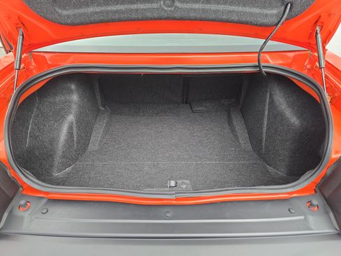 Used 2023 Dodge Challenger SRT Hellcat w/ Driver Convenience Group image 10