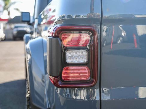 New 2026 Jeep Gladiator Sport image 7