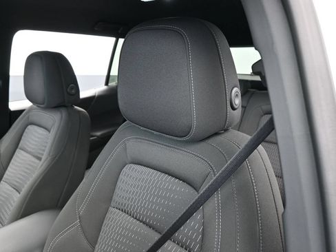 Used 2026 Chevrolet Equinox LT FWD image 18