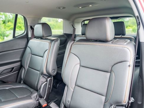 Used 2023 GMC Acadia AT4 w/ Technology Package image 19